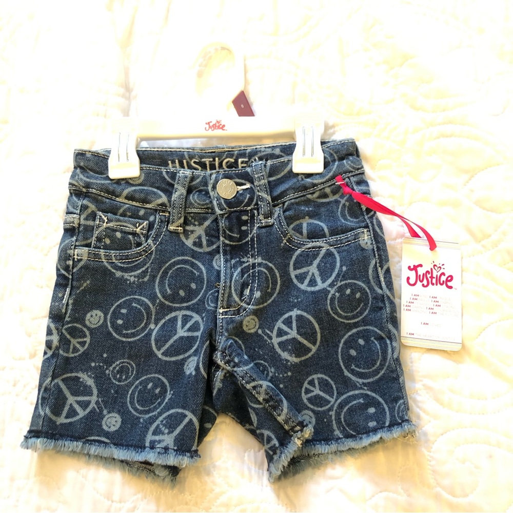 Girls JUSTICE Jean Shorts Size 6 Smiley Face Design